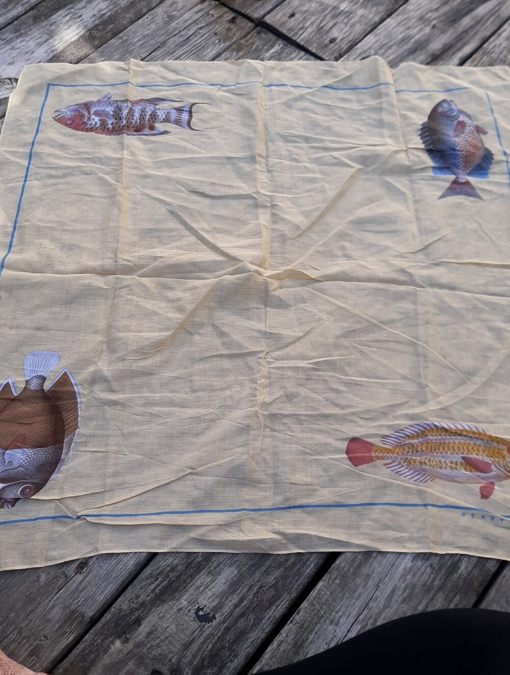 PERRY ELLIS Vintage Silk Scarf Coastal Ocean Fish Aquatic Cream Blue Frame 36x36